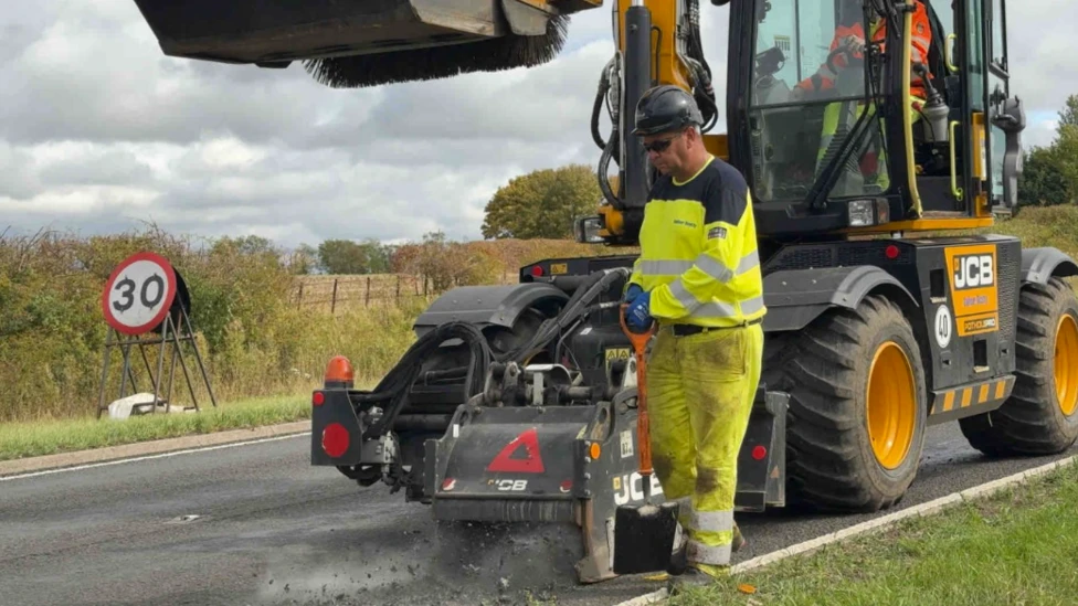 Pothole-fixing machine 'not economical'